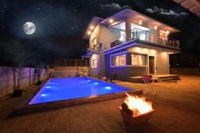 ll EMPYREAN STAY ll LEONCINO VILLA ll LARGEST POOL ll AC II OPEN SPACE II MOUNT VIEW II